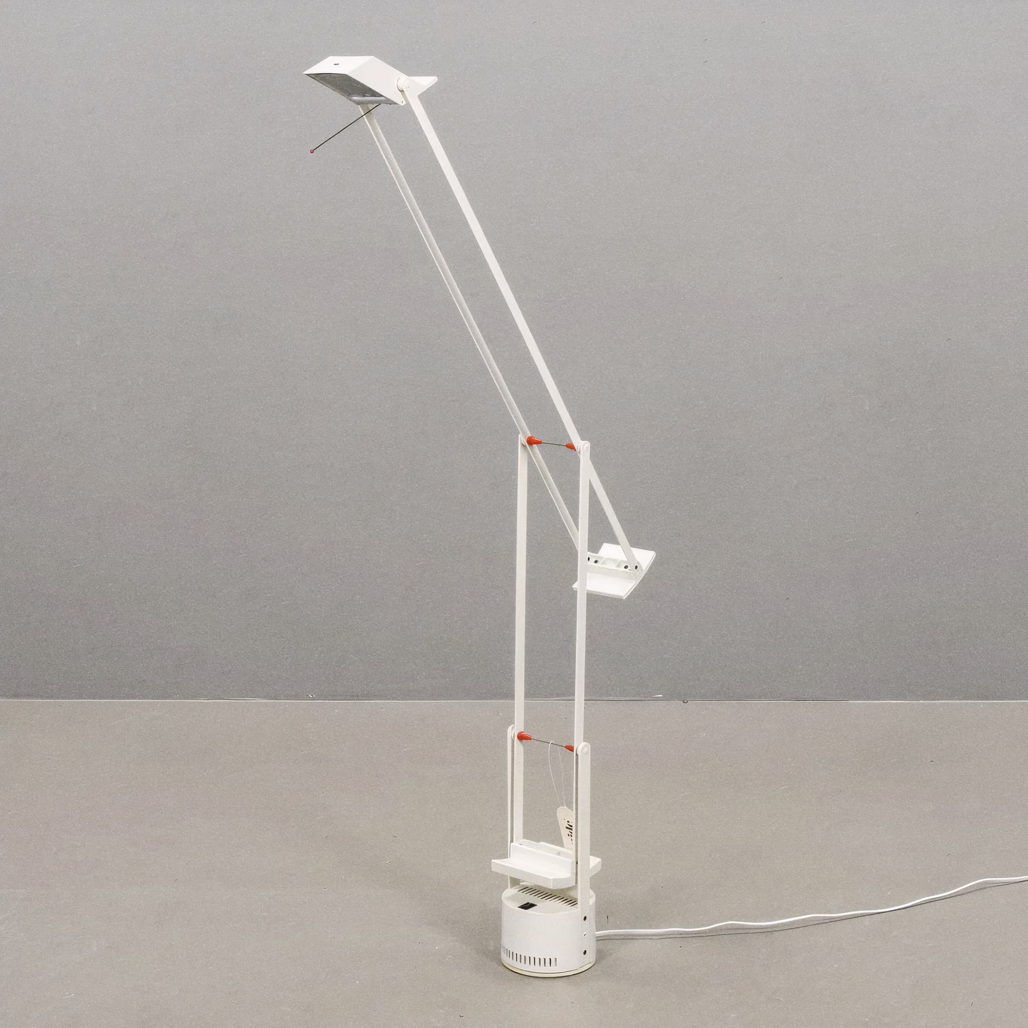Tizio Lamp - image 1